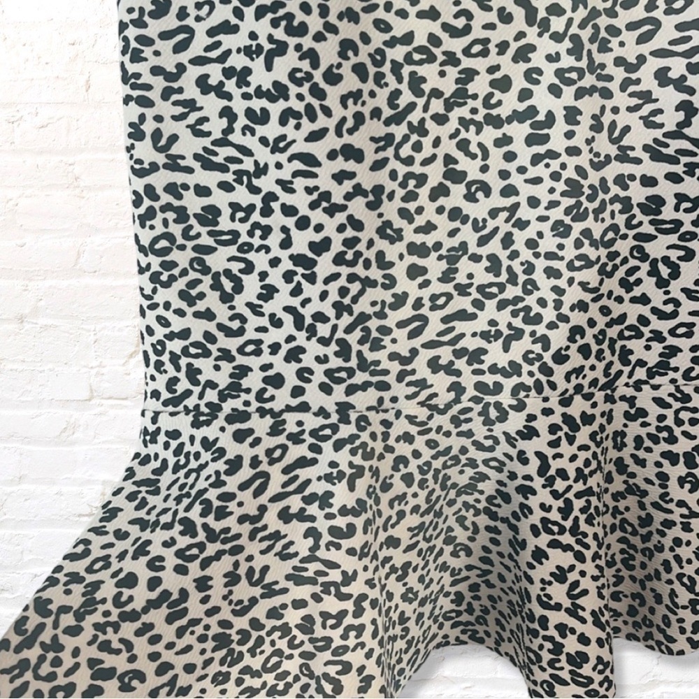 Pretty Little Thing Leopard Ruffled Pencil Mini Skirt Size 2 - Picture 3 of 8